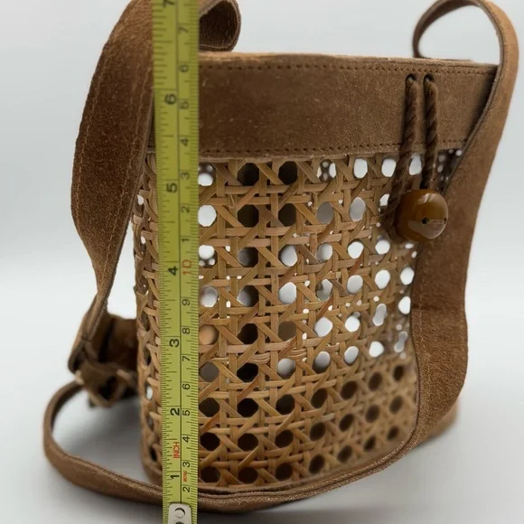 Cane Rattan And Suede Crossbody Bucket Bag - Picture 9 of 12